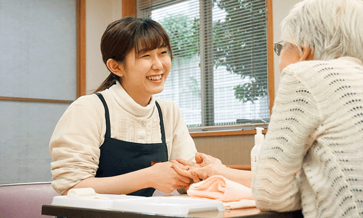 東京で美容を学ぶ　美容ヘルパー