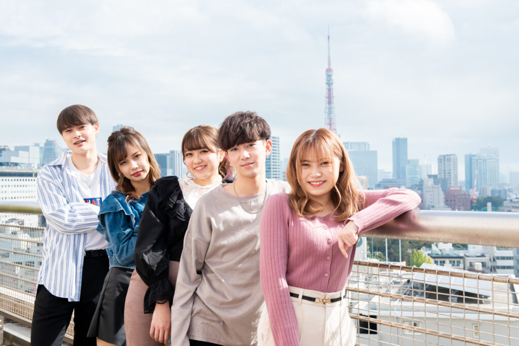 美容総合学科 東京で美容師 ヘアメイクアーティストならハリウッド美容専門学校